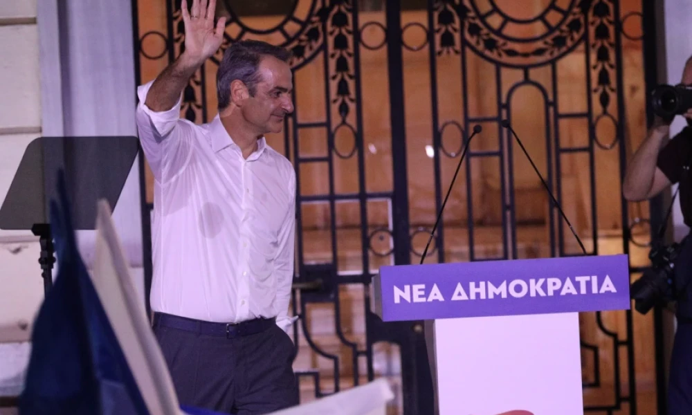 ΝΔ: Τα μηνύματα Μητσοτάκη, οι "παρέες" της Ρηγίλλης και τα σχόλια για Καραμανλή - Σαμαρά (Βίντεο-Εικόνες)